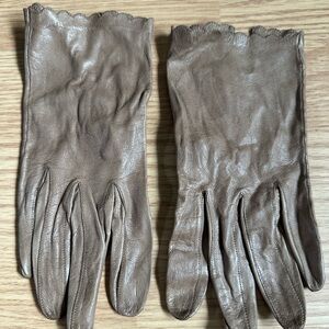 Miss Aris Women’s Tan Leather Gloves Size 7.5